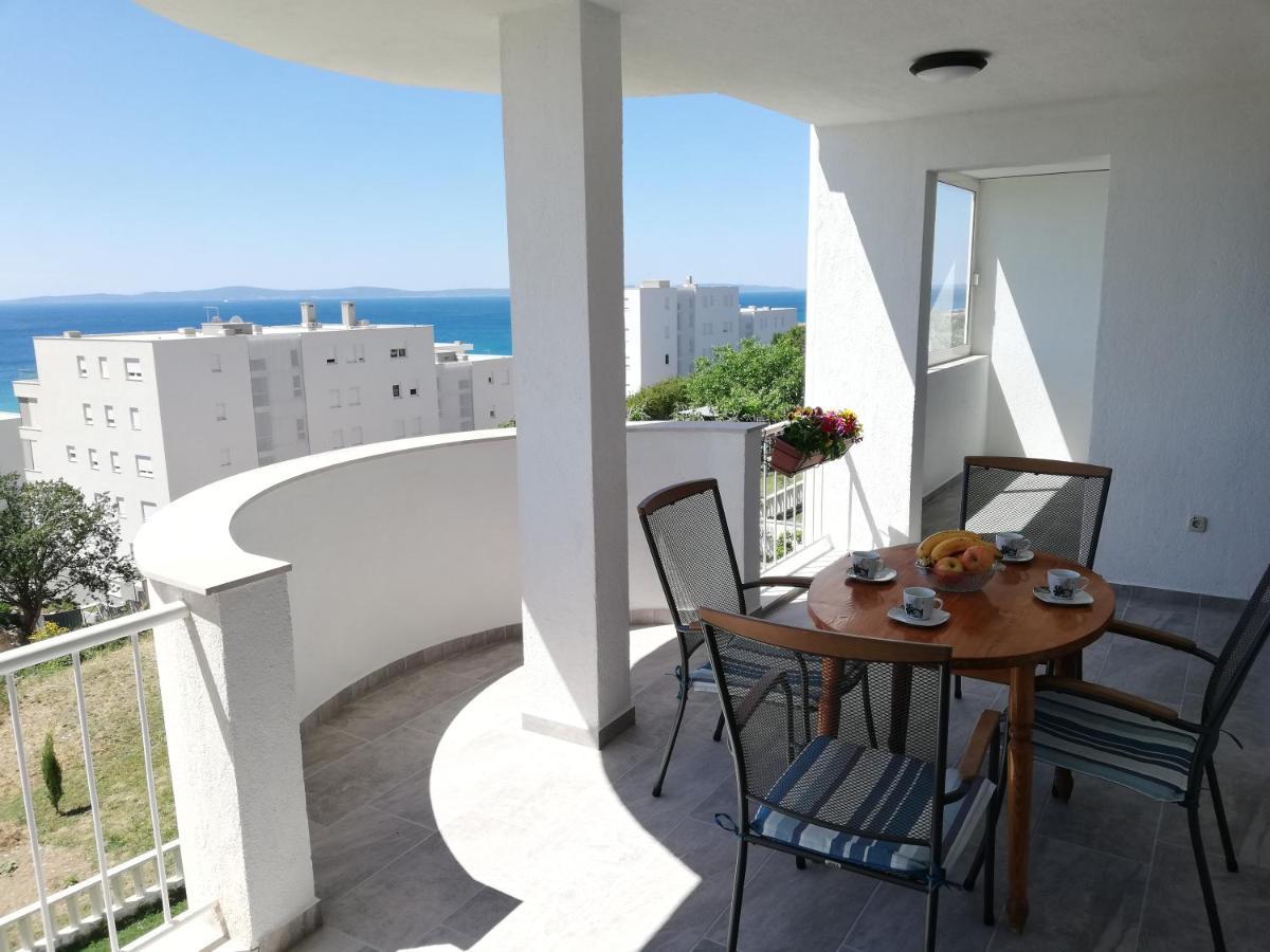 Sea View Apartment Reno W/Garage Split Bagian luar foto