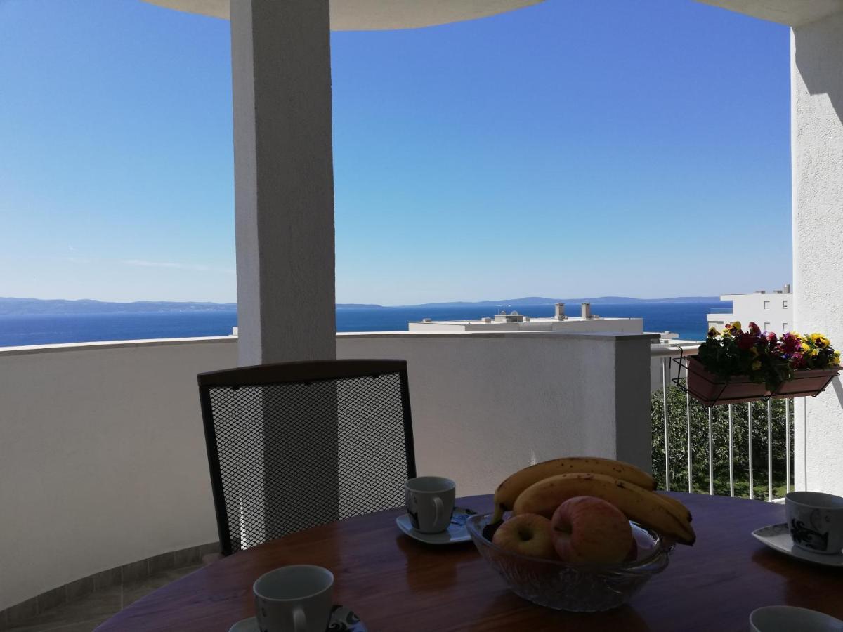Sea View Apartment Reno W/Garage Split Bagian luar foto