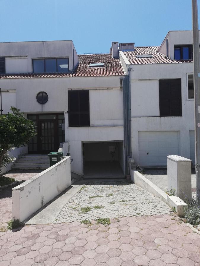Sea View Apartment Reno W/Garage Split Bagian luar foto