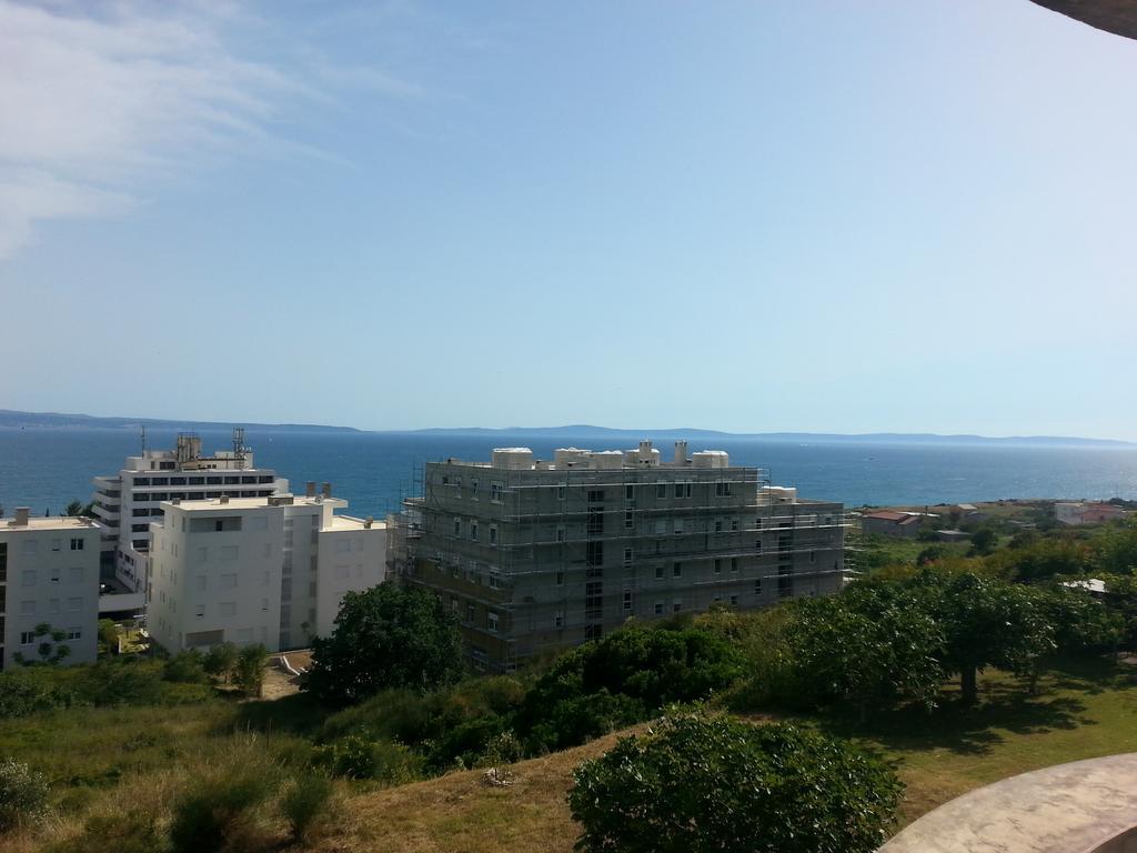 Sea View Apartment Reno W/Garage Split Bagian luar foto